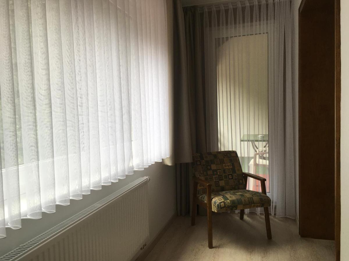 Hotel-Pension Zum Paradies Віллінген Екстер'єр фото