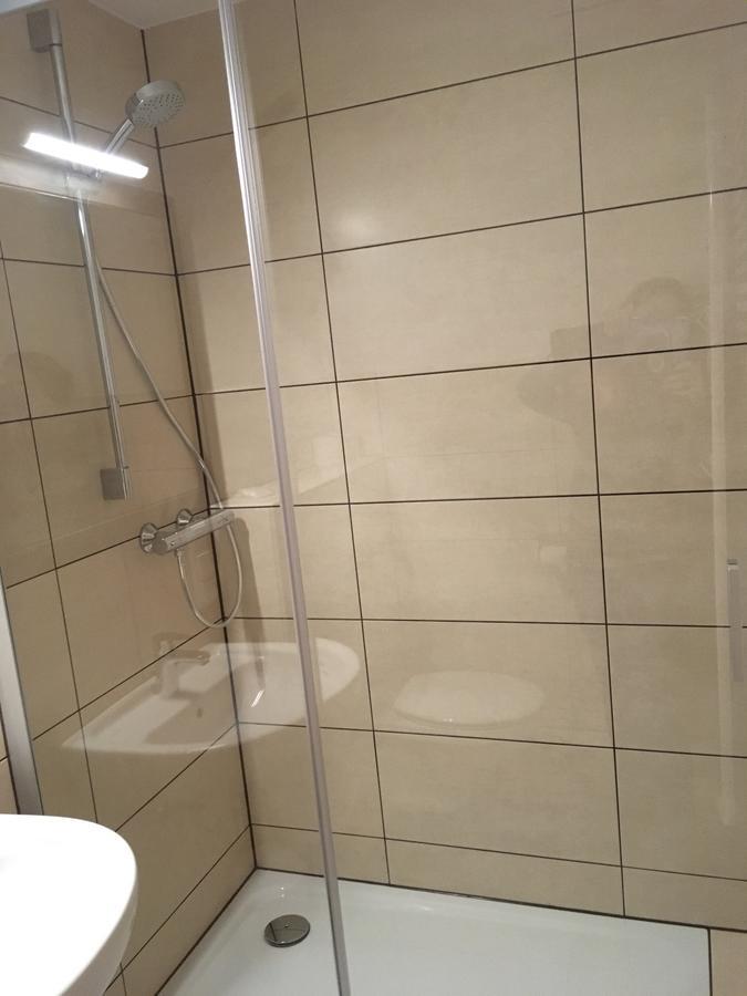 Hotel-Pension Zum Paradies Віллінген Екстер'єр фото